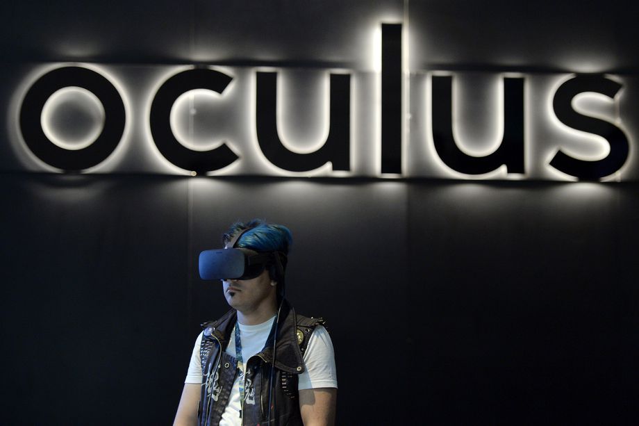Шлемы Oculus Rift вышли из строя по всему миру
